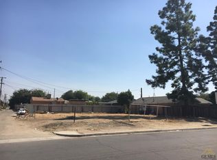 1712 P St, Bakersfield, CA 93301