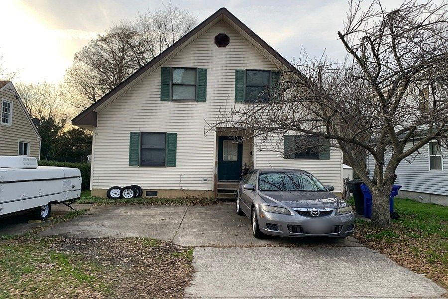 1st image of 236 Plover Dr