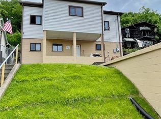 766 Clifton St, Follansbee, WV