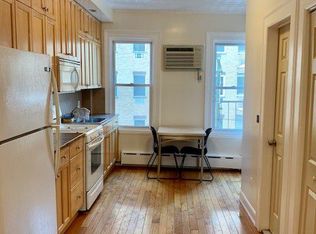 310 Powers St APT 3L, Brooklyn, NY 11211