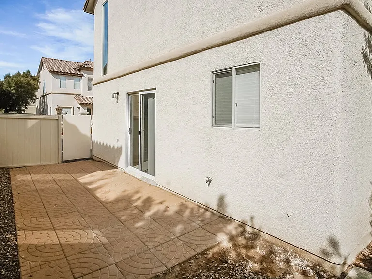 987 Monte De Oro Ave — Photo 16