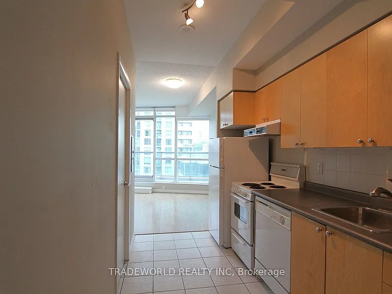 219 Fort York Blvd #807 — Photo 7