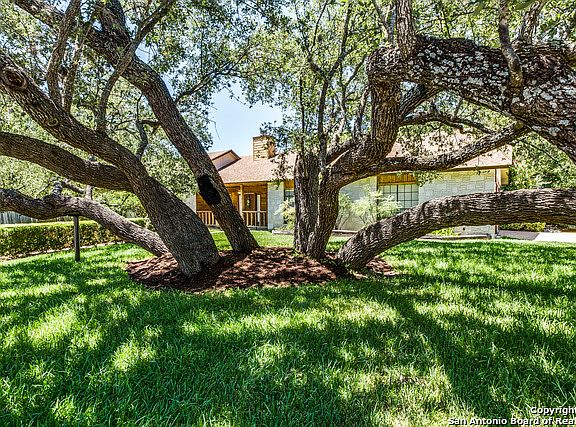 2nd image of 13803 S Village Dr