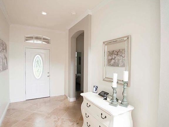 3rd image of 6821 Bluff Meadow Ct