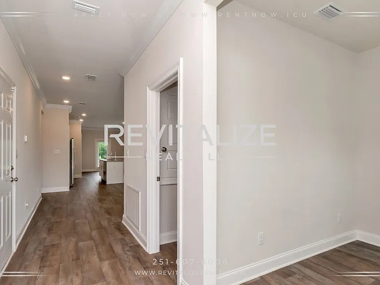 11253 Cloister Dr — Photo 3