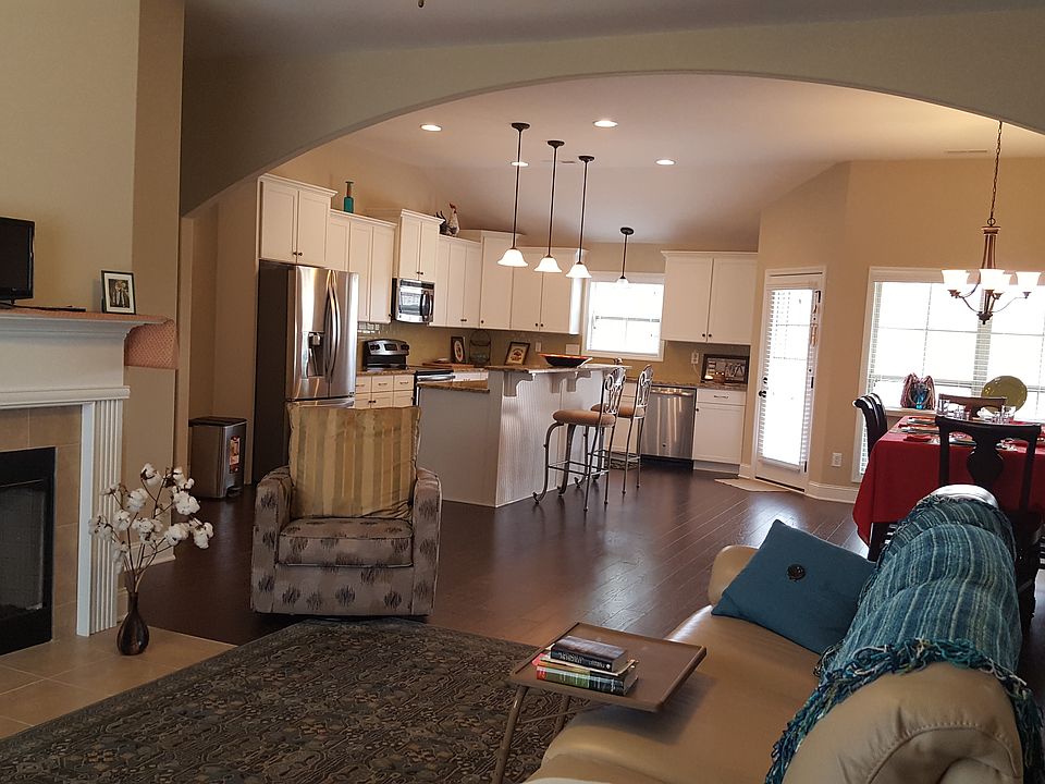 2nd image of 1316 Noelani Pl