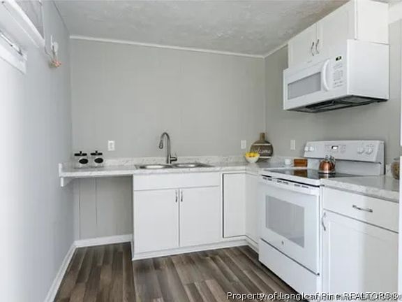 3rd image of 4642 S Main St