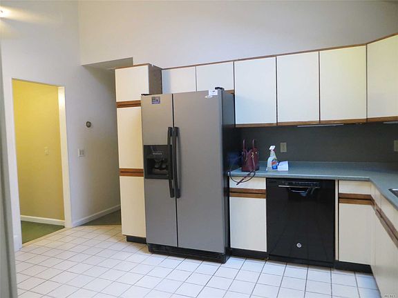 2nd image of 9 Gaynor Ave
