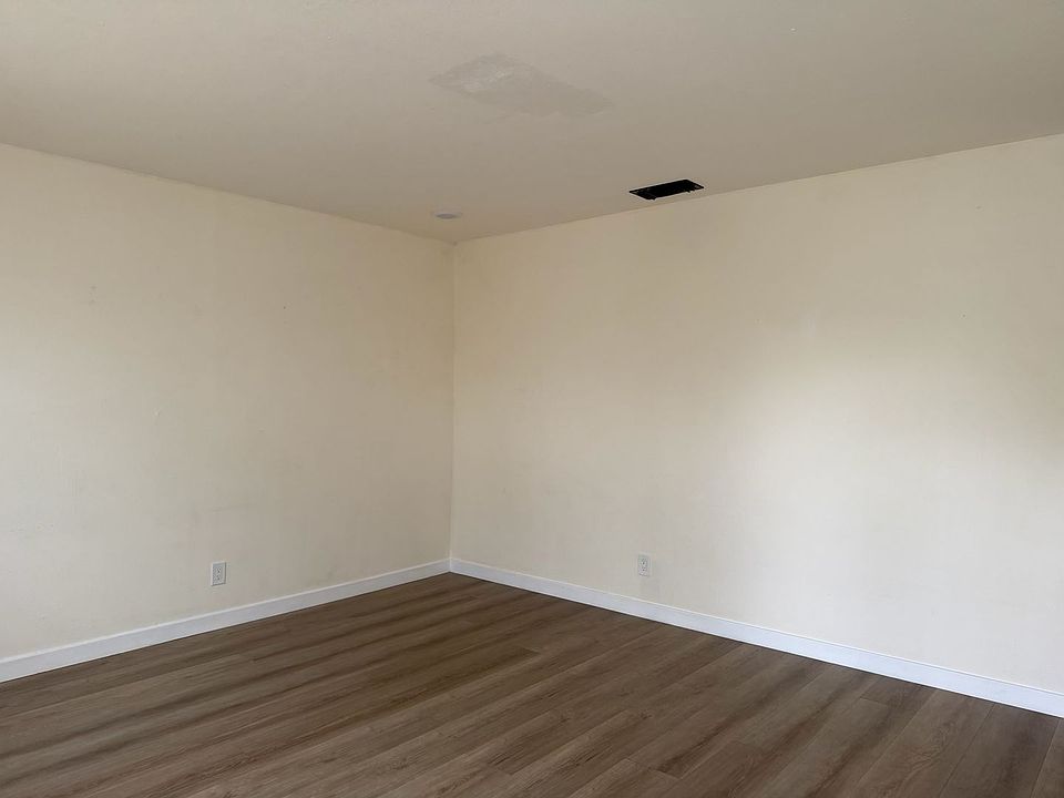2nd image of 5321 Thurman Way