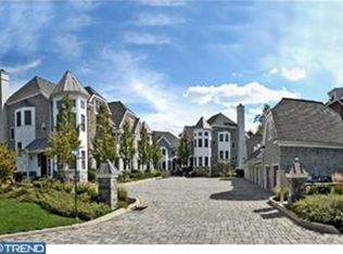 6 Wicklow Ct, Wayne, PA 19087