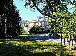 97 Narragansett Ave #M8, Newport, RI 02840