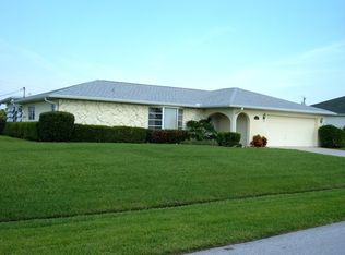 2831 SE Calvin St, Port Saint Lucie, FL 34952