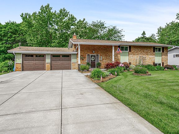 2nd image of 15233 Walters Dr