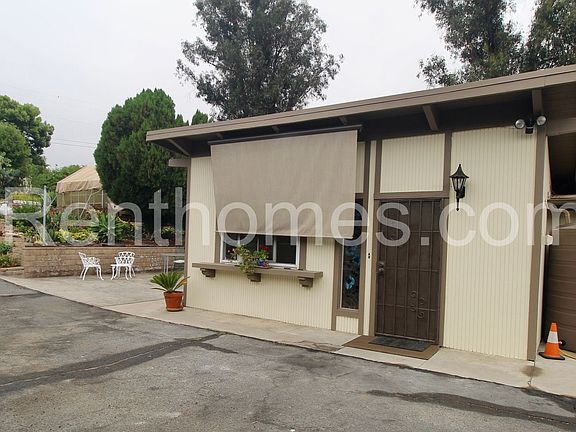 3rd image of 15222B Hilltop Cir