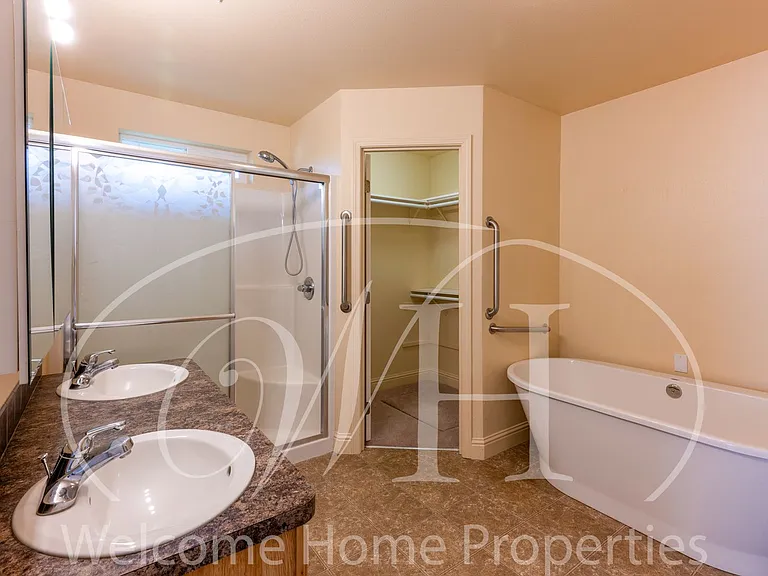 741 SE Magnoni Dr — Photo 30