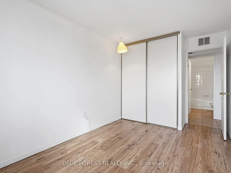 30 Chapman Ct #610 — Photo 29