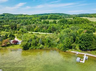 1777 S Lake Shore Dr, Lake Leelanau, MI