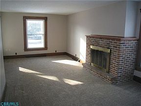 5th image of 74 W Fountain Ave
