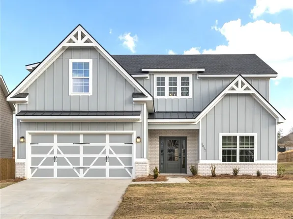 1812 Solamere Ct, Auburn, AL 36832