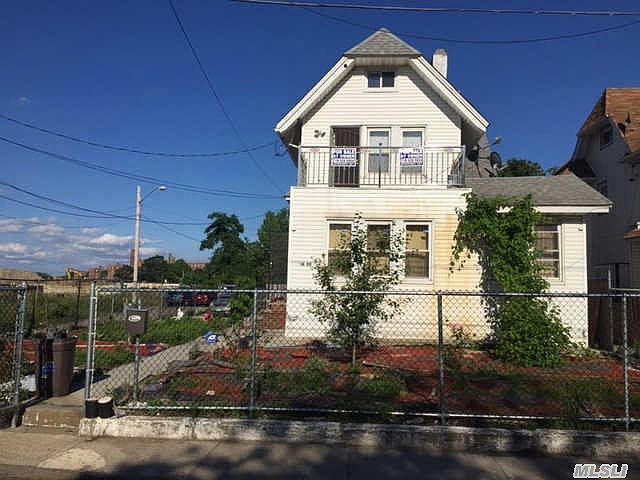 1st image of 1450 Gipson St