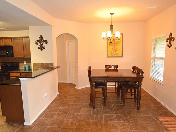 4th image of 1218 Roman Dr