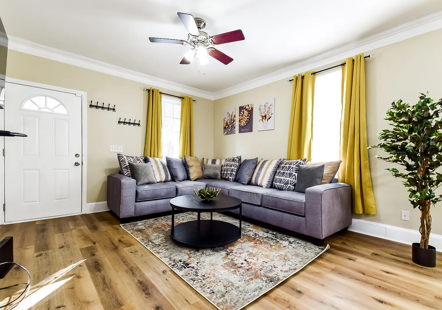 Luxury Furnished Corporate Rental 3BR/2BA Prime Atlanta Location — Photo 3