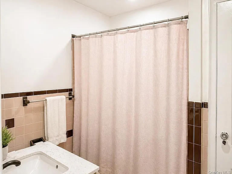 45-17 Auburndale Ln #2 — Photo 7