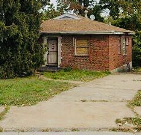 2nd image of 5709 Lillian Ave
