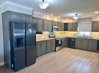 520 Pinoak Dr, Nicholasville, KY 40356