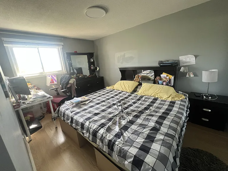 417 Cadbury Ct #2 — Photo 17