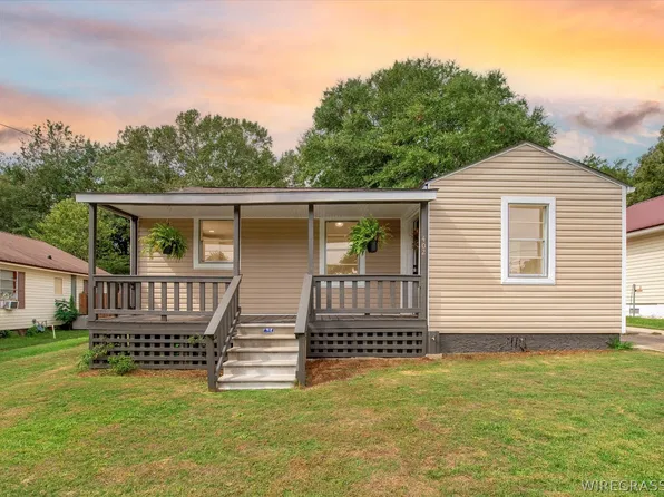 402 Perry St, Andalusia, AL 36420