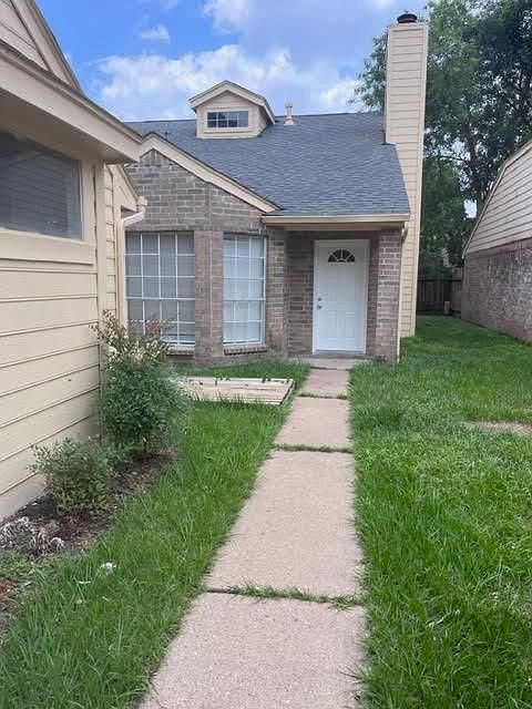 1st image of 11806 Plumbrook Dr