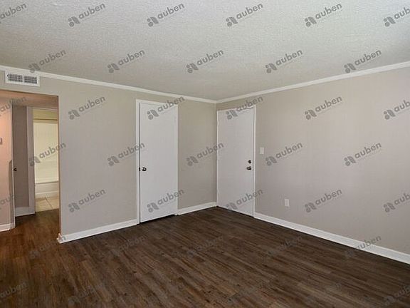 3rd image of 1927 Central Ave APT A3