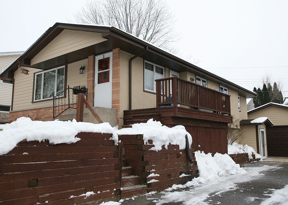 1st image of 2372 Burke Ave E