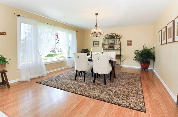 2nd image of 8537 Candlelight Dr W
