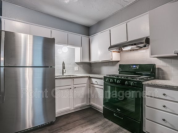 5th image of 415 E Elm Ave #3