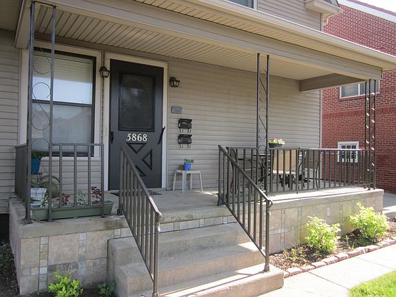 Common Front Porch