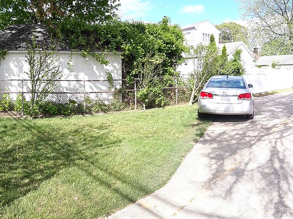 3rd image of 169 Ormonde Blvd