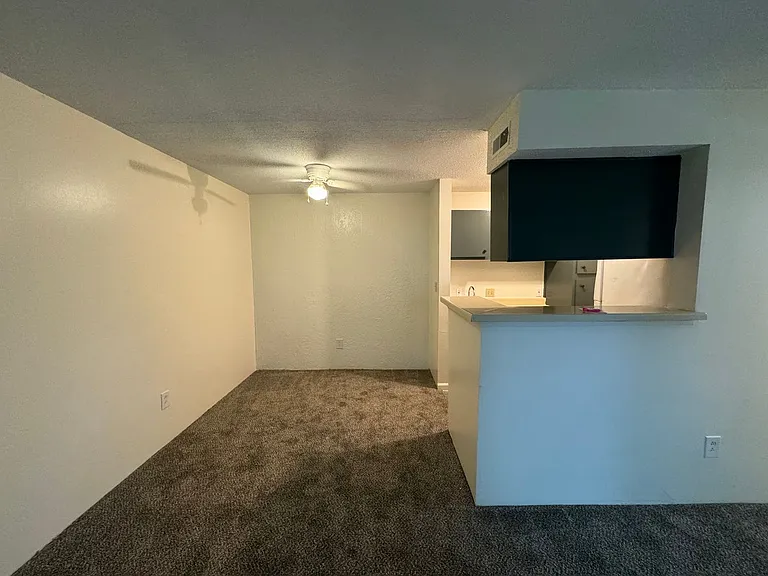 Parkhaven Apartments — Photo 17