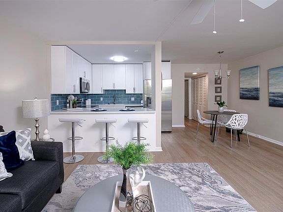 4th image of 50 Oakridge #50