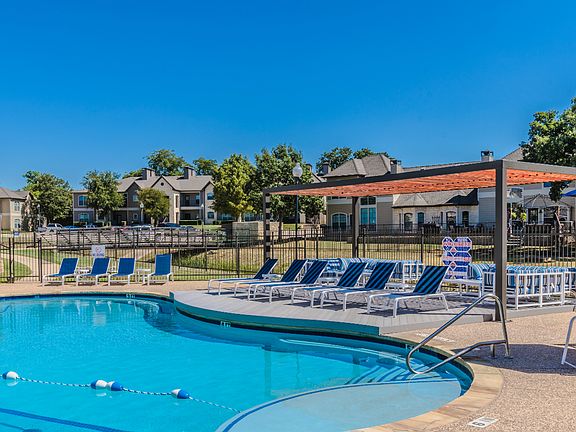 3rd image of 3101 Mustang Dr APT 111
