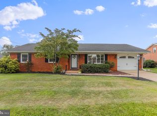515 Mentzer Ave, Chambersburg, PA