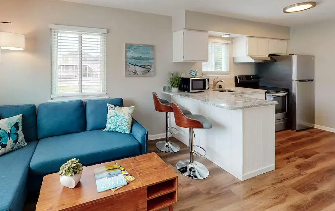 Counter top breakfast area
