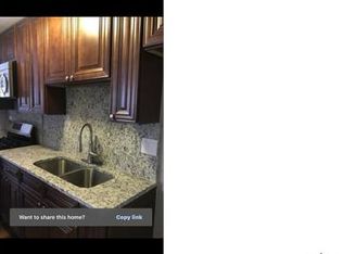 11 Fernwood Dr #L, Bolingbrook, IL