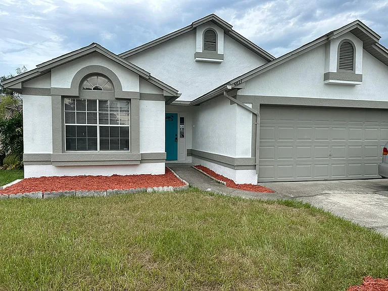 4827 Kingston Cir — Photo 1