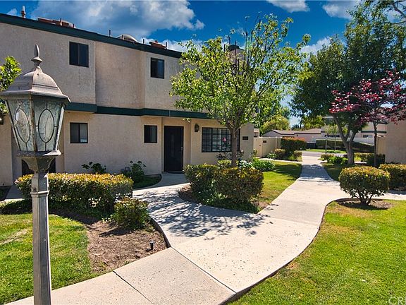 2nd image of 19550 Roscoe Blvd Unit C