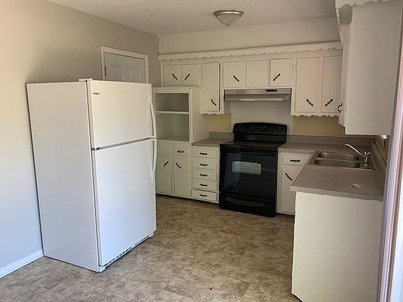 3rd image of 345 NW 62nd St