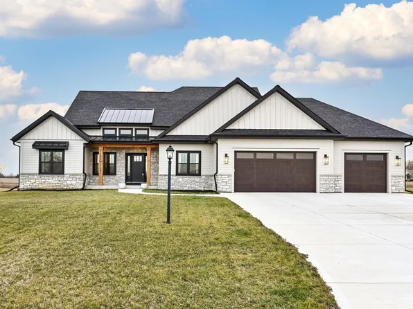 S108W21481 Waters COURT, Muskego, WI 53150