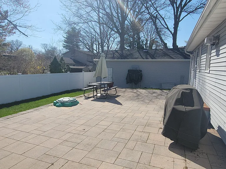 50 Algonquin Ave — Photo 5