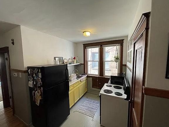 3rd image of 4451 Russell Blvd #2W